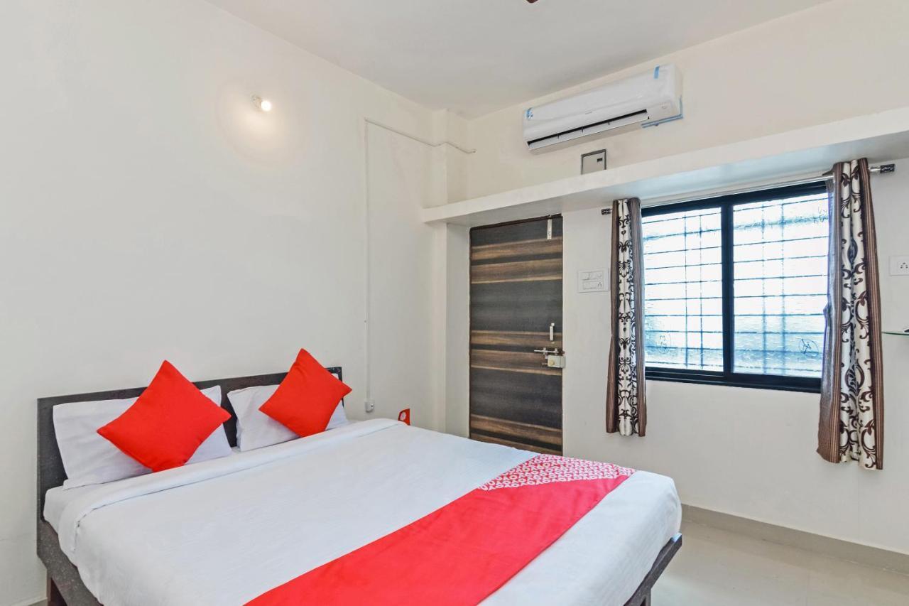 Collection O 24126 Hotel Sai Sagar Dehu Esterno foto